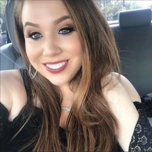 Meet your Posher, Ali